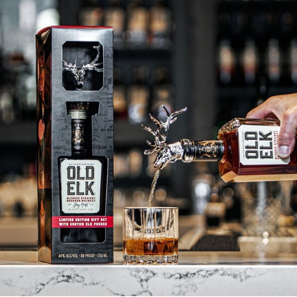 old elk bourbon with pourer old elk bourbon with pourer